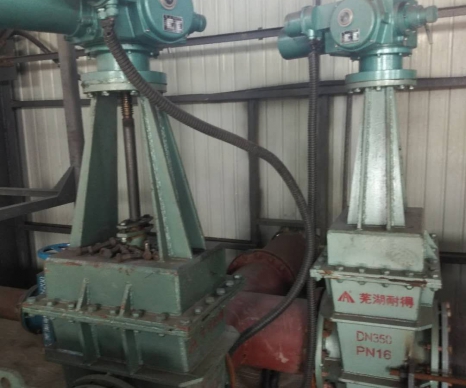 电动衬胶闸板阀使用现场